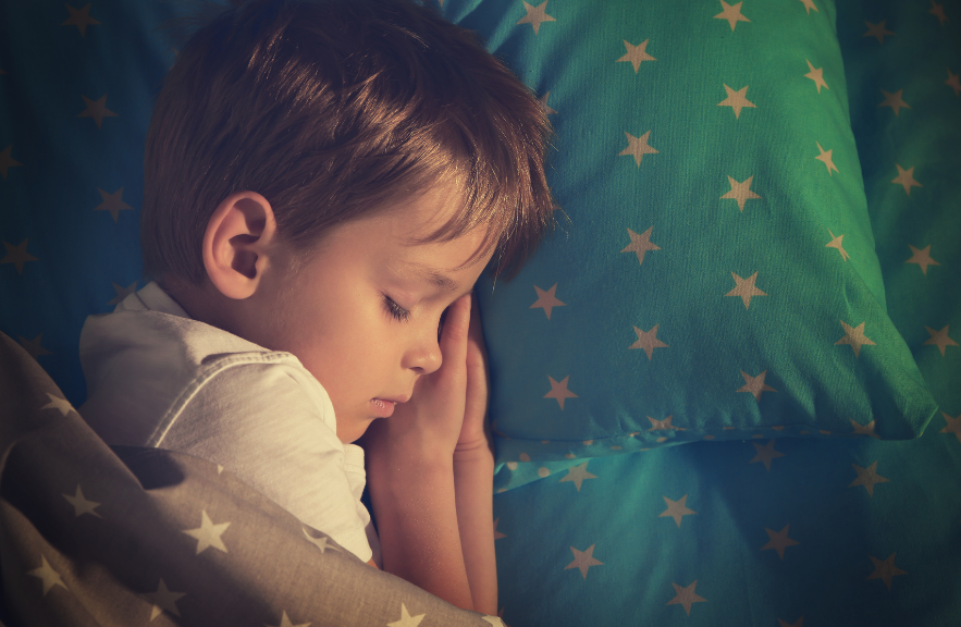 子どもの不眠症は何科を受診すべきか
