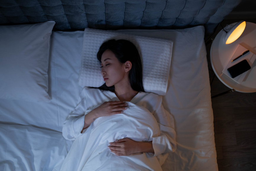 「過眠症」とは?「寝すぎ」による睡眠障害の症状・診断・治療法について解説|リリモアクリニック内科歯科